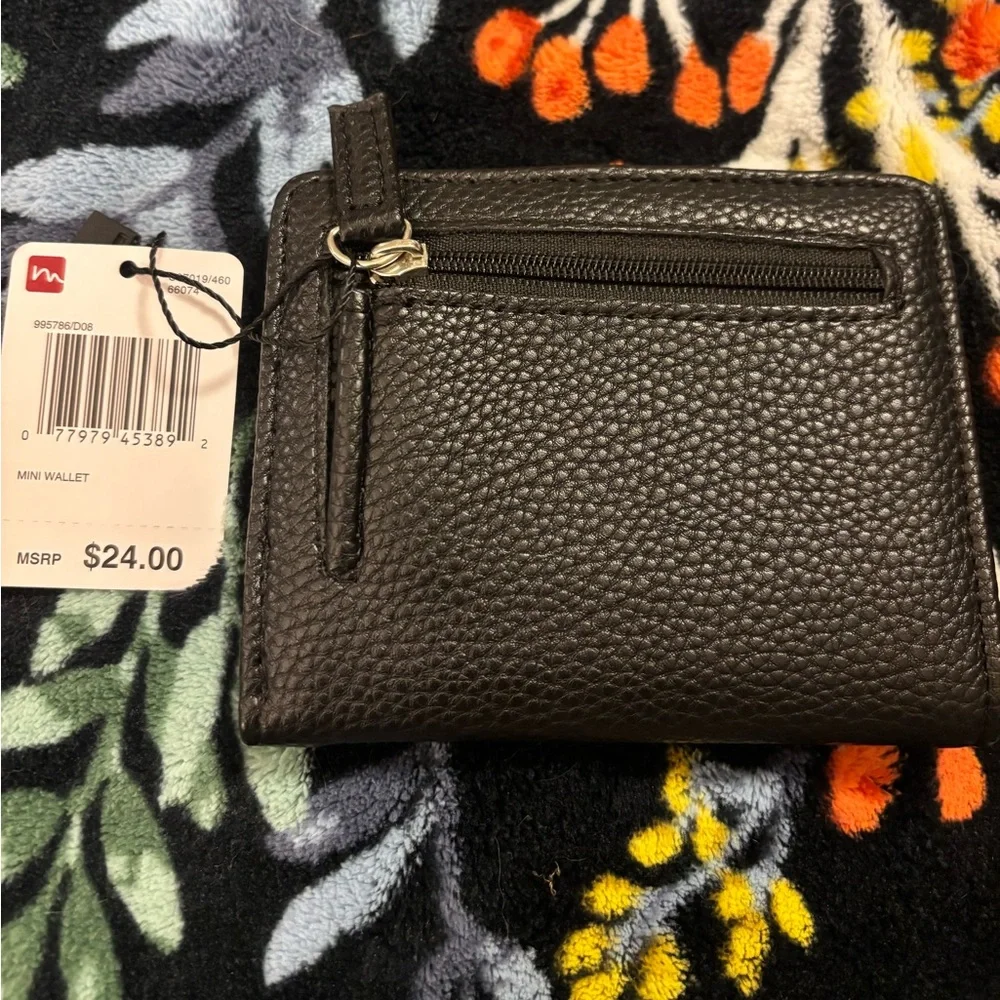 Mundi NWT Textured Black Mini Wallet